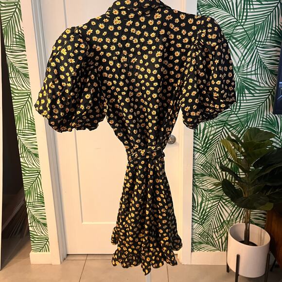 WeWoreWhat Women's Black Yellow Puff Sleeve Floral Wrap Mini Dress Size Medium - Picture 5 of 15